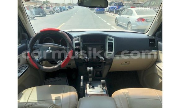 Buy Import Mitsubishi Pajero Red Car in Import - Dubai in Harare Buy Import Mitsubishi Pajero Red Car in Import - Dubai in Harare