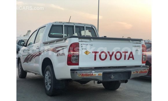 Buy Import Toyota Hilux White Car in Import - Dubai in Harare Buy Import Toyota Hilux White Car in Import - Dubai in Harare