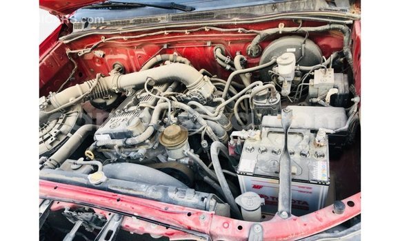 Tenga Imported Toyota Hilux Tsvuku Mota in Import - Dubai in Harare Tenga Imported Toyota Hilux Tsvuku Mota in Import - Dubai in Harare