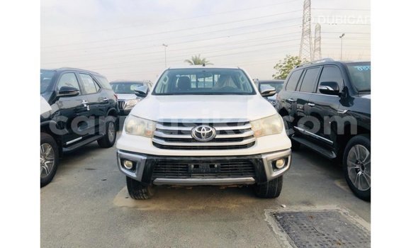 Buy Import Toyota Hilux White Car in Import - Dubai in Harare Buy Import Toyota Hilux White Car in Import - Dubai in Harare