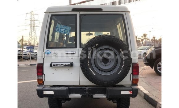 Buy Import Toyota Land Cruiser White Car in Import - Dubai in Harare Buy Import Toyota Land Cruiser White Car in Import - Dubai in Harare