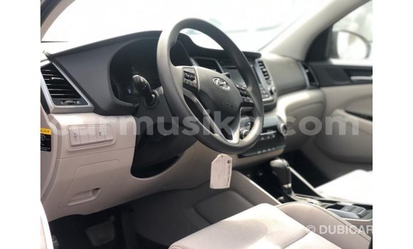 Buy Import Hyundai Tucson Black Car in Import - Dubai in Harare Buy Import Hyundai Tucson Black Car in Import - Dubai in Harare