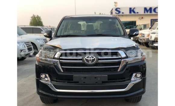 Buy Import Toyota Land Cruiser Black Car in Import - Dubai in Harare Buy Import Toyota Land Cruiser Black Car in Import - Dubai in Harare