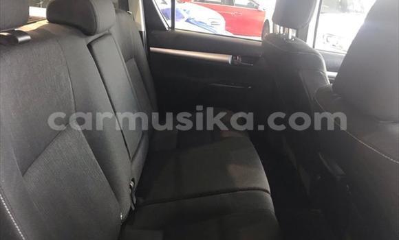 Acheter Occasion Voiture Toyota Hilux Gris à Chegutu, Mashonaland West Acheter Occasion Voiture Toyota Hilux Gris à Chegutu, Mashonaland West