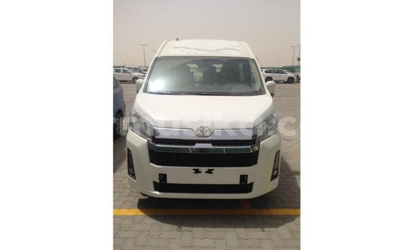 Tenga Imported Toyota Hiace Chena Mota in Import - Dubai in Harare Tenga Imported Toyota Hiace Chena Mota in Import - Dubai in Harare