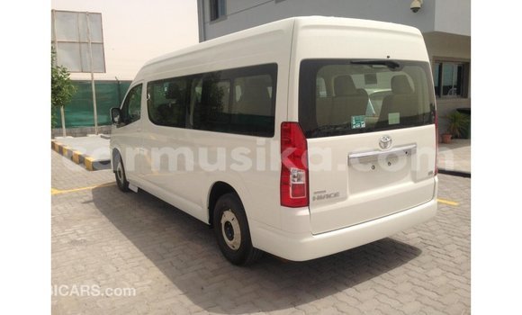 Tenga Imported Toyota Hiace Chena Mota in Import - Dubai in Harare Tenga Imported Toyota Hiace Chena Mota in Import - Dubai in Harare
