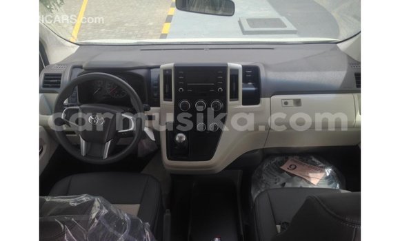 Tenga Imported Toyota Hiace Chena Mota in Import - Dubai in Harare Tenga Imported Toyota Hiace Chena Mota in Import - Dubai in Harare
