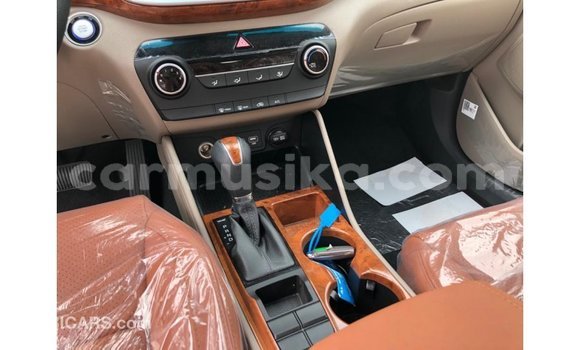 Buy Import Hyundai Tucson White Car in Import - Dubai in Harare Buy Import Hyundai Tucson White Car in Import - Dubai in Harare