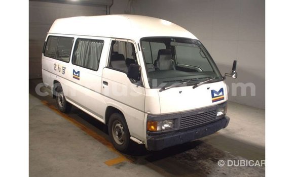 Tenga Imported Nissan Caravan Chena Mota in Import - Dubai in Harare Tenga Imported Nissan Caravan Chena Mota in Import - Dubai in Harare