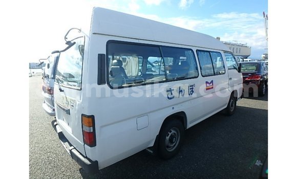 Tenga Imported Nissan Caravan Chena Mota in Import - Dubai in Harare Tenga Imported Nissan Caravan Chena Mota in Import - Dubai in Harare
