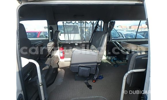 Tenga Imported Nissan Caravan Chena Mota in Import - Dubai in Harare Tenga Imported Nissan Caravan Chena Mota in Import - Dubai in Harare