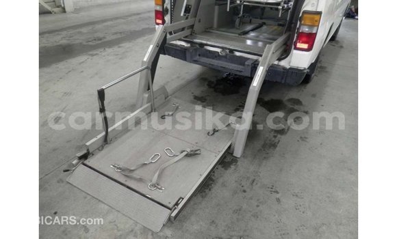 Tenga Imported Nissan Caravan Chena Mota in Import - Dubai in Harare Tenga Imported Nissan Caravan Chena Mota in Import - Dubai in Harare