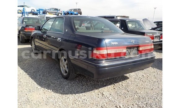 Tenga Imported Toyota Crown Bhuruu Mota in Import - Dubai in Harare Tenga Imported Toyota Crown Bhuruu Mota in Import - Dubai in Harare