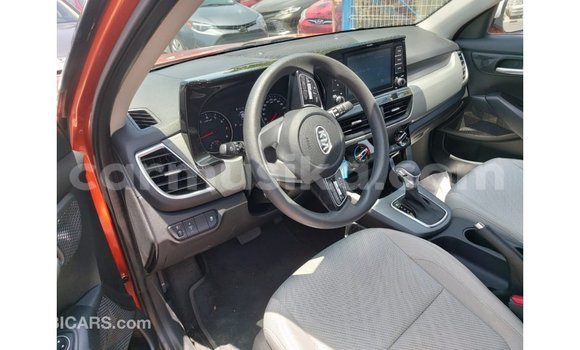 Buy Import Kia Carens Other Car in Import - Dubai in Harare Buy Import Kia Carens Other Car in Import - Dubai in Harare