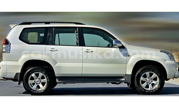 Buy Import Toyota Prado White Car in Import - Dubai in Harare Buy Import Toyota Prado White Car in Import - Dubai in Harare