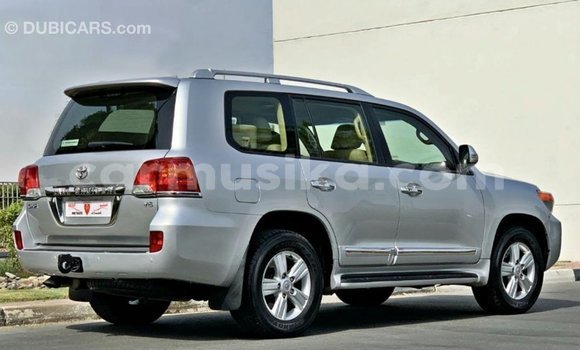 Acheter Import Voiture Toyota Land Cruiser Autre à Import - Dubai, Harare Acheter Import Voiture Toyota Land Cruiser Autre à Import - Dubai, Harare