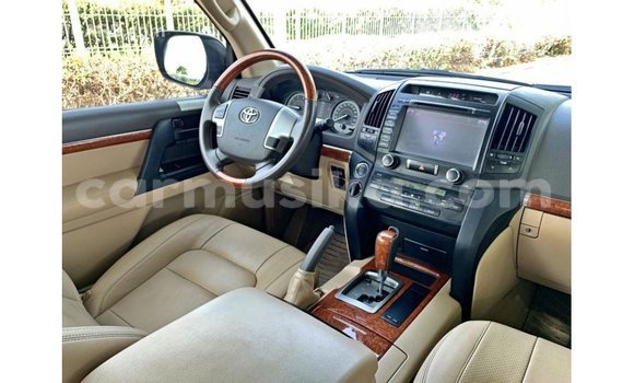 Acheter Import Voiture Toyota Land Cruiser Autre à Import - Dubai, Harare Acheter Import Voiture Toyota Land Cruiser Autre à Import - Dubai, Harare