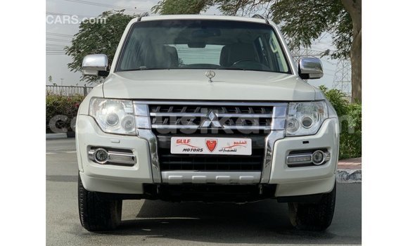 Buy Import Mitsubishi Pajero White Car in Import - Dubai in Harare Buy Import Mitsubishi Pajero White Car in Import - Dubai in Harare