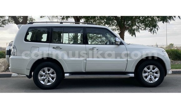 Buy Import Mitsubishi Pajero White Car in Import - Dubai in Harare Buy Import Mitsubishi Pajero White Car in Import - Dubai in Harare