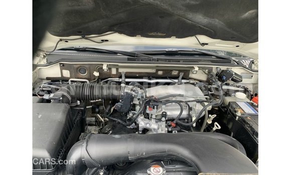 Buy Import Mitsubishi Pajero White Car in Import - Dubai in Harare Buy Import Mitsubishi Pajero White Car in Import - Dubai in Harare