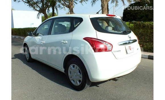 Tenga Imported Nissan Tiida Chena Mota in Import - Dubai in Harare Tenga Imported Nissan Tiida Chena Mota in Import - Dubai in Harare