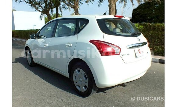 Buy Import Nissan Tiida White Car in Import - Dubai in Harare Buy Import Nissan Tiida White Car in Import - Dubai in Harare