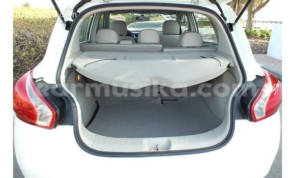 Buy Import Nissan Tiida White Car in Import - Dubai in Harare Buy Import Nissan Tiida White Car in Import - Dubai in Harare