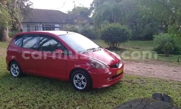 Tenga Imported Honda Fit Tsvuku Mota in Harare in Harare Tenga Imported Honda Fit Tsvuku Mota in Harare in Harare
