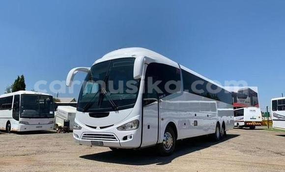 Acheter Occasion Utilitaire Scania Irizar Blanc à Beitbridge, Matabeleland South Acheter Occasion Utilitaire Scania Irizar Blanc à Beitbridge, Matabeleland South