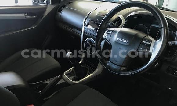 Acheter Occasion Voiture Isuzu KB Autre à Beitbridge, Matabeleland South Acheter Occasion Voiture Isuzu KB Autre à Beitbridge, Matabeleland South