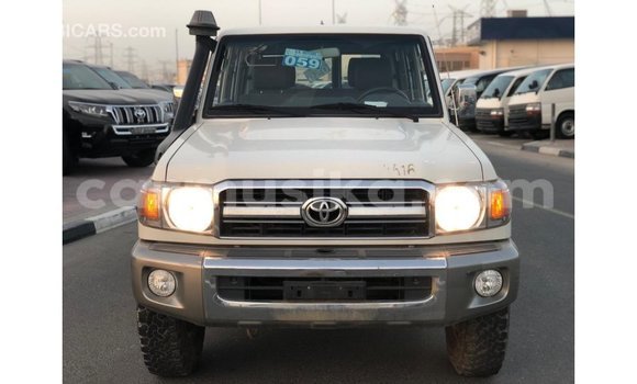 Buy Import Toyota Land Cruiser White Car in Import - Dubai in Harare Buy Import Toyota Land Cruiser White Car in Import - Dubai in Harare