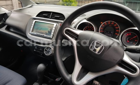 Buy Used Honda Fit Blue Car in Avondale in Harare Buy Used Honda Fit Blue Car in Avondale in Harare