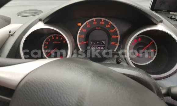 Buy Used Honda Fit Blue Car in Avondale in Harare Buy Used Honda Fit Blue Car in Avondale in Harare