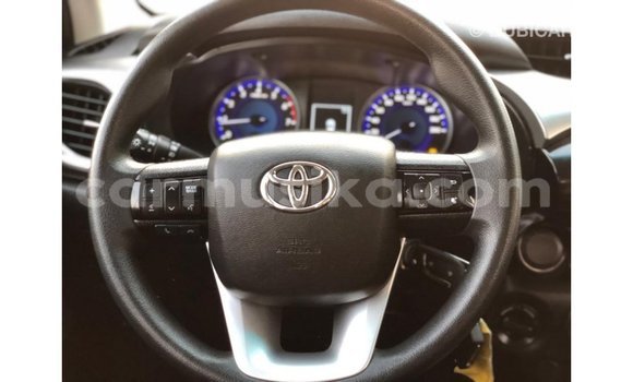 Buy Import Toyota Hilux White Car in Import - Dubai in Harare Buy Import Toyota Hilux White Car in Import - Dubai in Harare