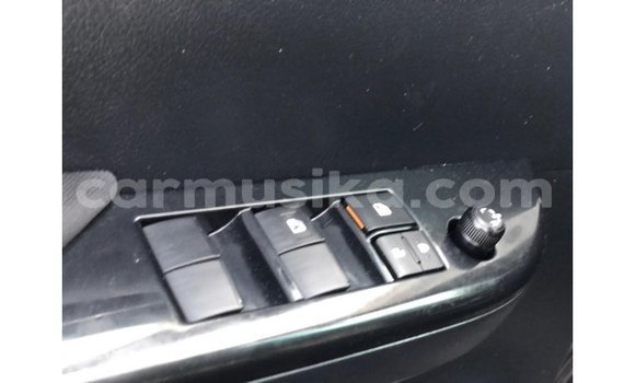 Buy Import Toyota Hilux White Car in Import - Dubai in Harare Buy Import Toyota Hilux White Car in Import - Dubai in Harare