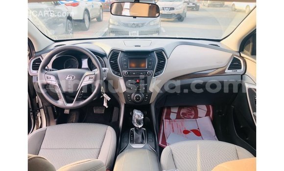 Buy Import Hyundai Santa Fe Other Car in Import - Dubai in Harare Buy Import Hyundai Santa Fe Other Car in Import - Dubai in Harare