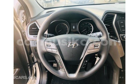 Buy Import Hyundai Santa Fe Other Car in Import - Dubai in Harare Buy Import Hyundai Santa Fe Other Car in Import - Dubai in Harare
