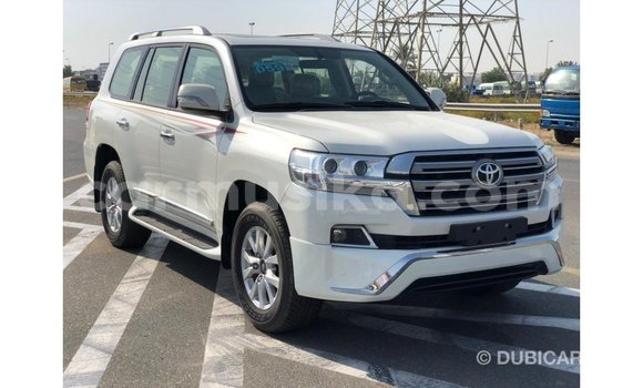 Buy Import Toyota Land Cruiser White Car in Import - Dubai in Harare Buy Import Toyota Land Cruiser White Car in Import - Dubai in Harare