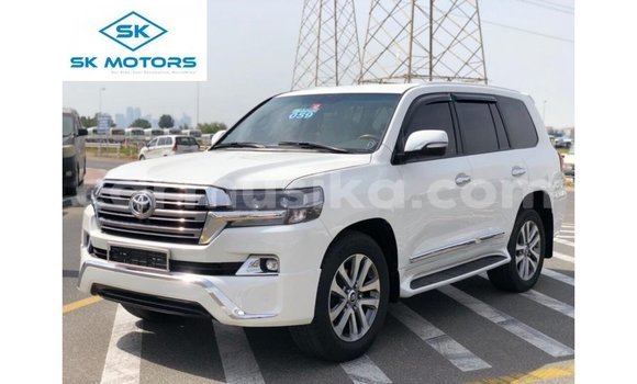 Buy Import Toyota Land Cruiser White Car in Import - Dubai in Harare Buy Import Toyota Land Cruiser White Car in Import - Dubai in Harare