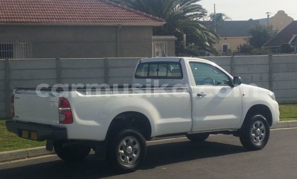 Nunua Ilio tumika Toyota Hilux Nyeupe Gari ndani ya Beitbridge nchini Matabeleland Kusini Nunua Ilio tumika Toyota Hilux Nyeupe Gari ndani ya Beitbridge nchini Matabeleland Kusini