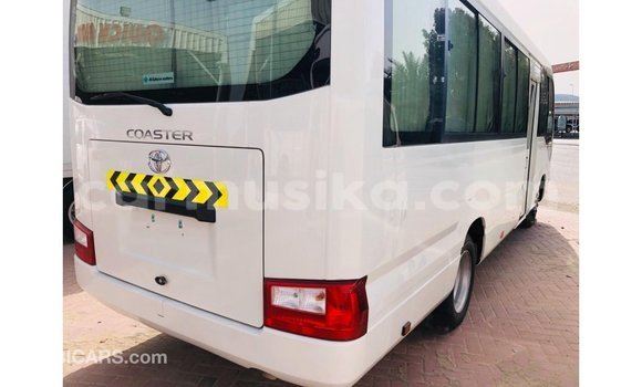 Tenga Imported Toyota Coaster Chena Mota in Import - Dubai in Harare Tenga Imported Toyota Coaster Chena Mota in Import - Dubai in Harare