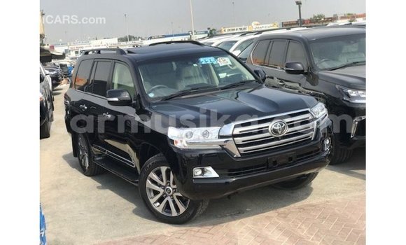 Nunua Imported Toyota Land Cruiser Nyeusi Gari ndani ya Import - Dubai nchini Harare Nunua Imported Toyota Land Cruiser Nyeusi Gari ndani ya Import - Dubai nchini Harare