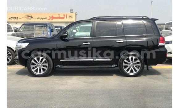 Nunua Imported Toyota Land Cruiser Nyeusi Gari ndani ya Import - Dubai nchini Harare Nunua Imported Toyota Land Cruiser Nyeusi Gari ndani ya Import - Dubai nchini Harare