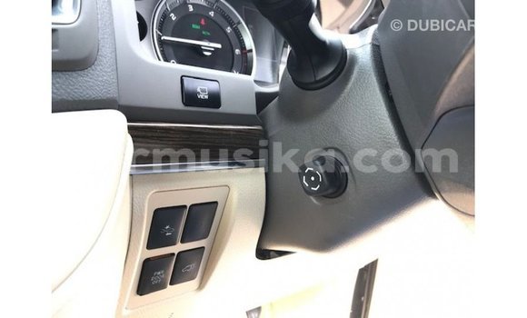 Nunua Imported Toyota Land Cruiser Nyeusi Gari ndani ya Import - Dubai nchini Harare Nunua Imported Toyota Land Cruiser Nyeusi Gari ndani ya Import - Dubai nchini Harare