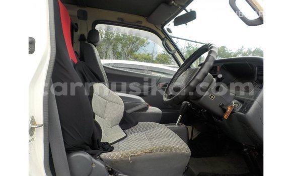Tenga Imported Toyota Hiace Chena Mota in Import - Dubai in Harare Tenga Imported Toyota Hiace Chena Mota in Import - Dubai in Harare