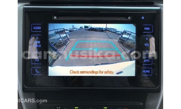 Nunua Imported Toyota Fortuner Nyeupe Gari ndani ya Import - Dubai nchini Harare Nunua Imported Toyota Fortuner Nyeupe Gari ndani ya Import - Dubai nchini Harare