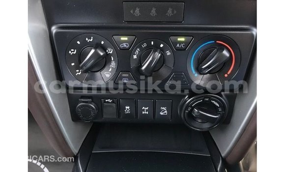 Nunua Imported Toyota Fortuner Nyeupe Gari ndani ya Import - Dubai nchini Harare Nunua Imported Toyota Fortuner Nyeupe Gari ndani ya Import - Dubai nchini Harare