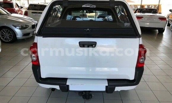 Acheter Occasion Voiture Opel Corsa Blanc à Beitbridge, Matabeleland South Acheter Occasion Voiture Opel Corsa Blanc à Beitbridge, Matabeleland South