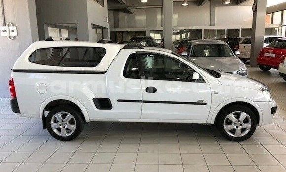 Acheter Occasion Voiture Opel Corsa Blanc à Beitbridge, Matabeleland South Acheter Occasion Voiture Opel Corsa Blanc à Beitbridge, Matabeleland South