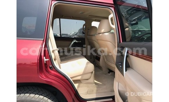 Tenga Imported Toyota Land Cruiser Tsvuku Mota in Import - Dubai in Harare Tenga Imported Toyota Land Cruiser Tsvuku Mota in Import - Dubai in Harare